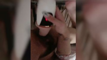 [New sauce] While mom and brother are sleeping ~ Masturbate with striptease props ~ Lick it secretly when you feel uncomfortable ~ ~! ~~✨✨✨-Not afraid that the younger brother will suddenly wake up-981_