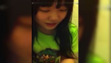 A junior high school student is having an affair. She is learning to suck her male classmate