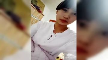 我本初中系列短发萌妹自拍4部合集