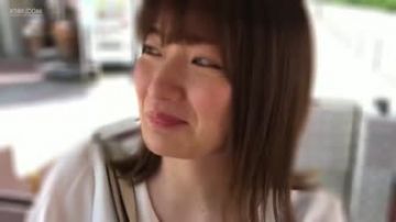醉酒的两个妹子玩的真开放啊