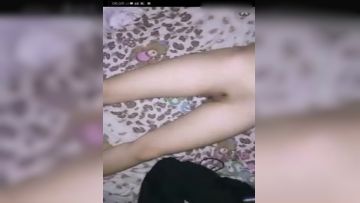 偷摸小姨子的小穴最后被发现了
