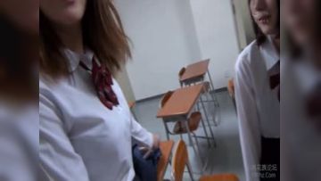 KAR-957東京都女子校内撮影じゃれ合いおふざけエロ動画男子の目線を気にせず無邪気にエロふざける第01集