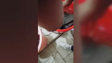 小侄女做家务强行打一炮