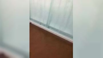 【父女乱仑】父亲看片欲火焚身 爆操睡梦中女儿